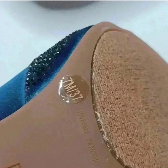 Navy Vince Camuto Heels with Sparkly - Picture 12 of 16